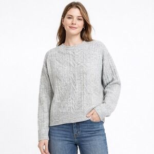 NWT Legendary Outfitters Women's Cozy Cable Knit Sweater Light Gray Size S Soft